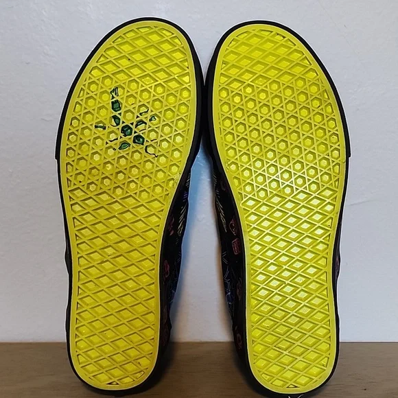 Vans x Disney Nightmare Before Christmas Oogie Boogie Slip-On - Picture 9 of 11